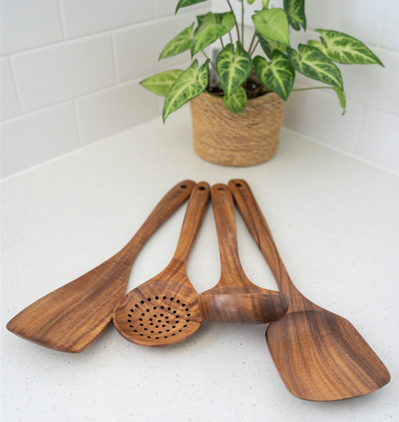 The Essential Teak Set